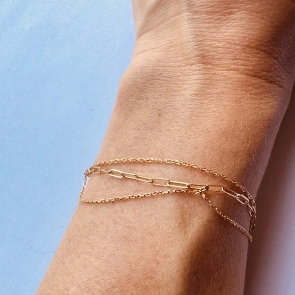 Catbird x The Met Spun Gold Bracelet 14k yellow gold - Picture 10 of 10